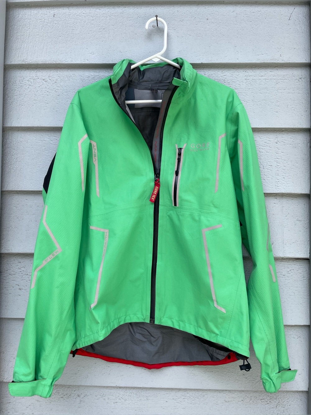 Gore Bike Wear Cycling Jacket with Attached Hood, GORE-TEX, Men’s Large, Green